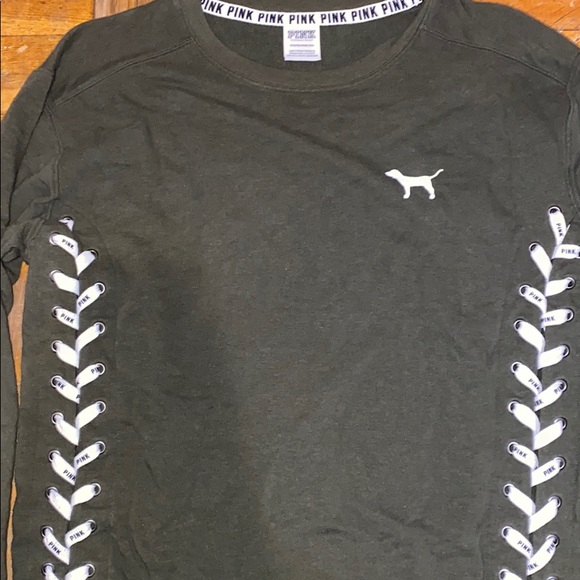 sweater - Picture 1 of 3